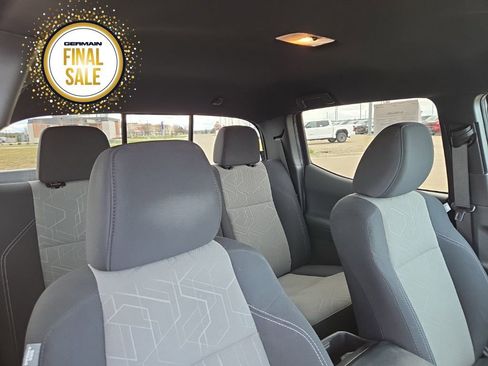 Used 2023 Toyota Tacoma TRD Sport image 22