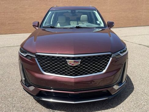Certified 2022 Cadillac XT6 Premium Luxury w/ Technology Package AWD/4WD image 5