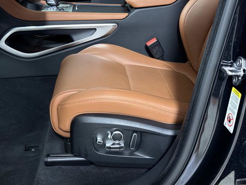 Certified 2026 Jaguar F-PACE R-Dynamic S AWD/4WD image 19