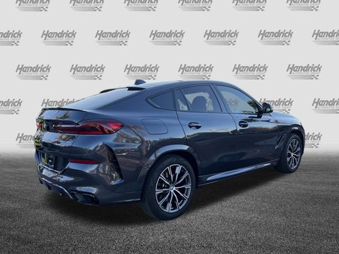 Used 2022 BMW X6 xDrive40i w/ M Sport Package image 10