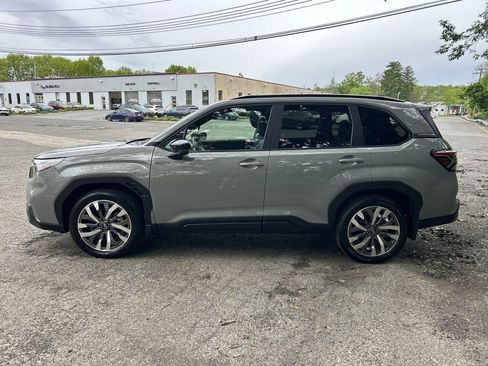 Certified 2025 Subaru Forester Touring w/ Touring Package AWD/4WD image 5