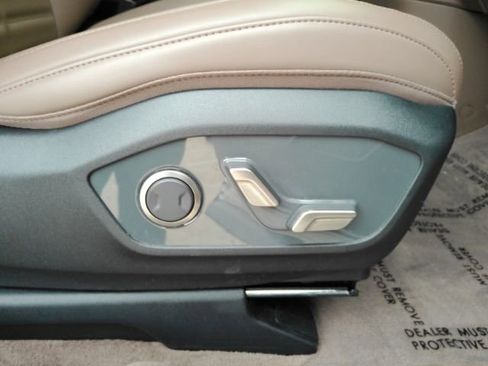 Used 2024 Kia EV9 Land image 21