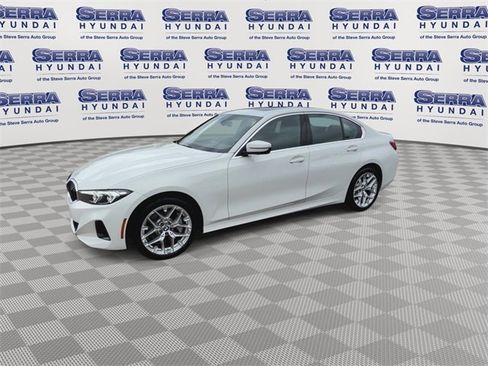 Used 2025 BMW 330i xDrive Sedan w/ Convenience Package image 4