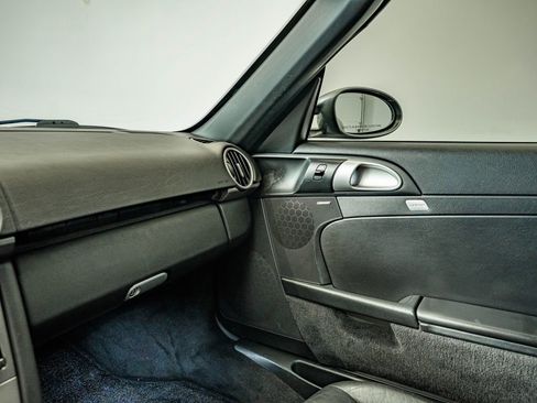 Used 2006 Porsche Boxster RWD image 37