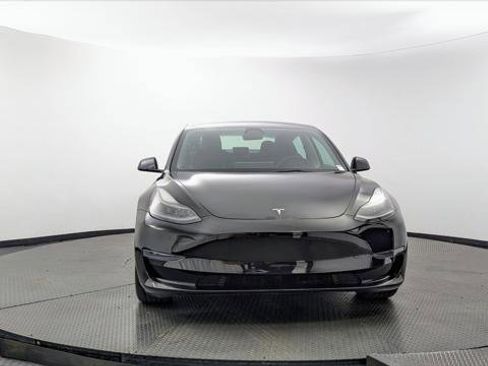 Used 2023 Tesla Model 3 Standard Range RWD image 11