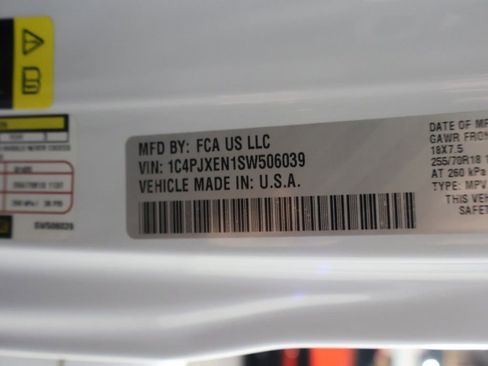 Used 2025 Jeep Wrangler Unlimited Sahara AWD/4WD image 45