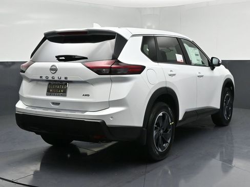 New 2026 Nissan Rogue SV image 4