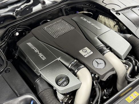 Used 2015 Mercedes-Benz S 63 AMG 4MATIC Sedan w/ Driver Assistance Package image 15