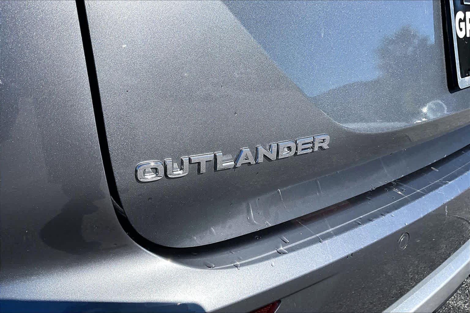 Used 2022 Mitsubishi Outlander SEL AWD/4WD image 31