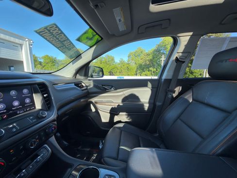 Used 2023 GMC Acadia AT4 w/ Technology Package AWD/4WD image 27