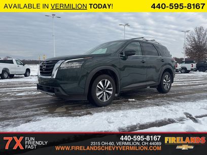 Used 2024 Nissan Pathfinder SL