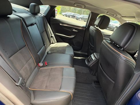 Used 2014 Chevrolet Impala LT w/ Premium Seating Package FWD image 26