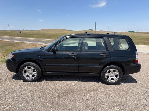 Used 2006 Subaru Forester 2.5X AWD/4WD image 2