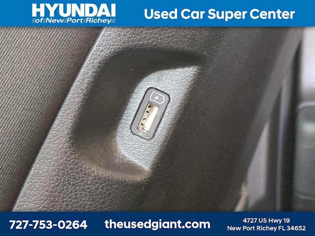 Used 2021 Hyundai Palisade SEL FWD image 16