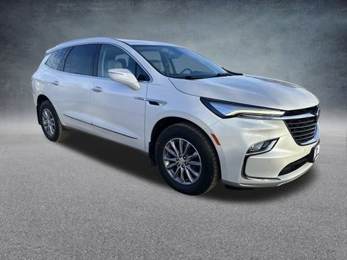 Used 2022 Buick Enclave Essence w/ Trailering Package, 5000 lbs. image 39