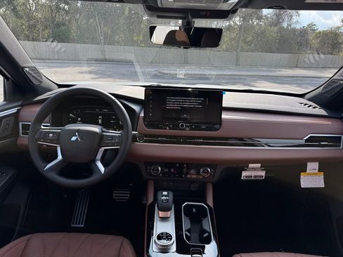 New 2026 Mitsubishi Outlander SEL FWD image 25