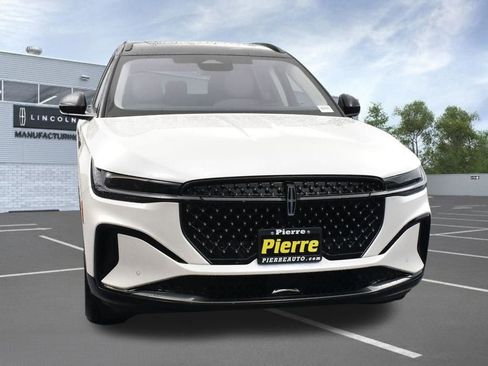 New 2026 Lincoln Nautilus Reserve image 6