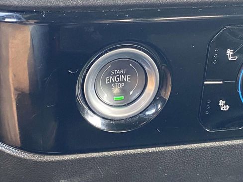 Used 2024 GMC Sierra 1500 SLT image 24