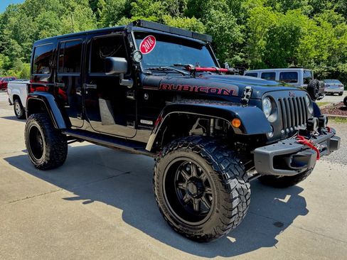 Used 2018 Jeep Wrangler Unlimited Rubicon AWD/4WD image 5