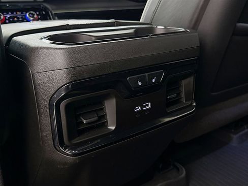 Used 2025 GMC Sierra 2500 AT4X w/ AT4X AEV Edition image 30