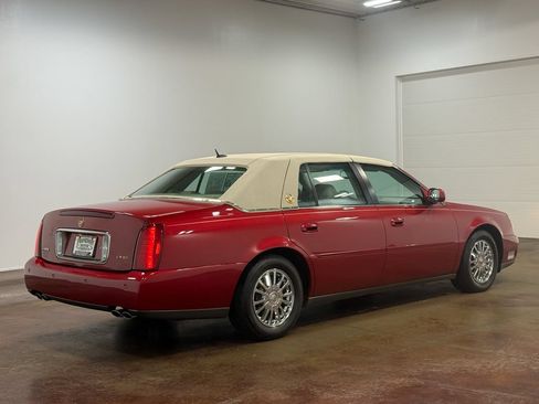 Used 2005 Cadillac De Ville DHS w/ Equipment Group FWD image 4