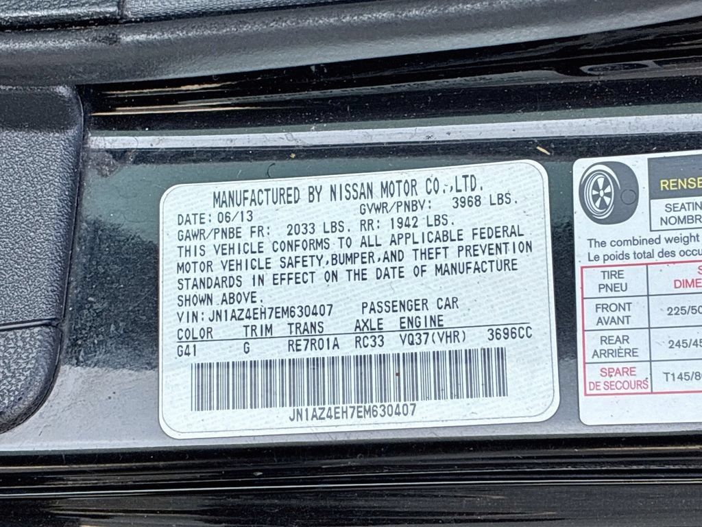 Used 2014 Nissan 370Z Coupe RWD image 28