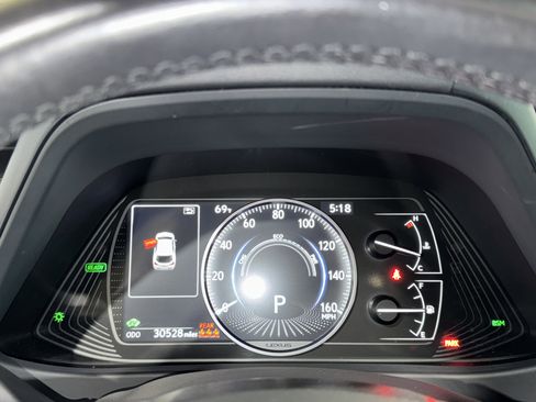 Used 2024 Lexus UX 250h FWD image 17