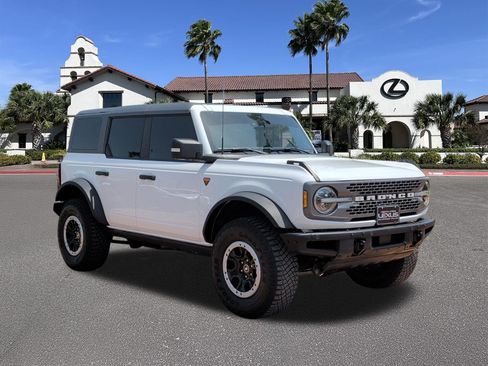 Used 2024 Ford Bronco Badlands AWD/4WD image 1
