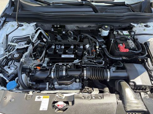 Used 2018 Honda Accord Sport image 24