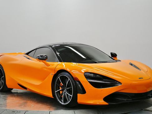 Used 2022 McLaren 720S Performance RWD image 3