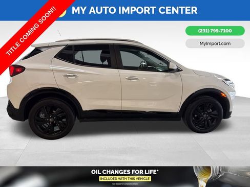 Used 2024 Buick Encore GX Sport Touring image 8