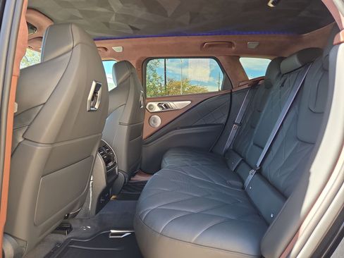 New 2026 BMW XM Label Red image 13