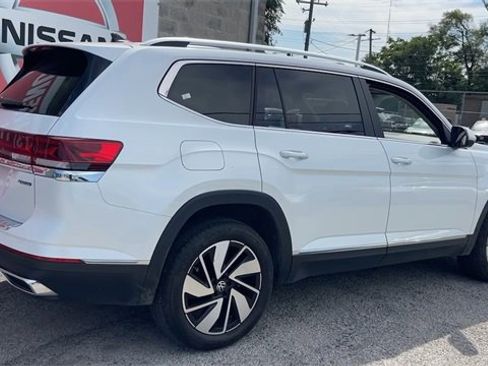 Used 2024 Volkswagen Atlas SEL image 25