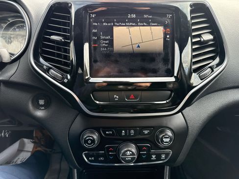 Used 2019 Jeep Cherokee High Altitude AWD/4WD image 21