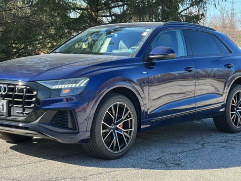 Used 2019 Audi Q8 Prestige image 2