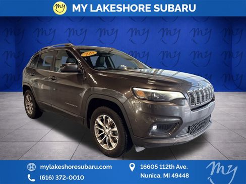 Used 2019 Jeep Cherokee Latitude Plus w/ Cold Weather Group image 1