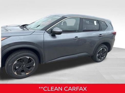 Used 2025 Nissan Rogue SV AWD/4WD image 2