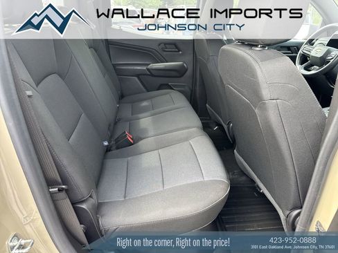 Used 2023 Chevrolet Colorado W/T RWD image 39