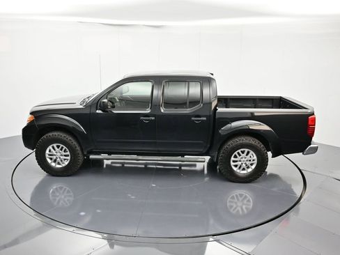Used 2019 Nissan Frontier SV image 33