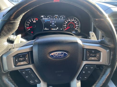 Used 2018 Ford F150 Raptor w/ Equipment Group 802A Luxury image 17