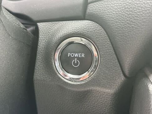 Used 2023 Toyota RAV4 XLE Premium image 11