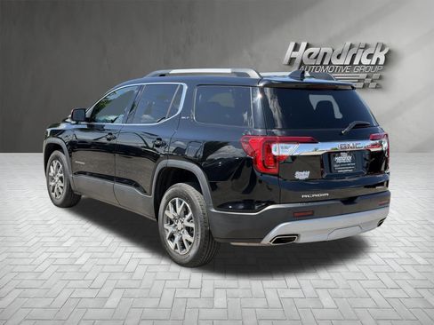Used 2023 GMC Acadia SLT w/ Technology Package AWD/4WD image 8