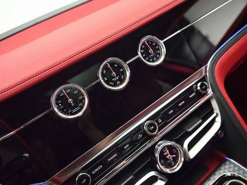 New 2025 Bentley Flying Spur First Edition Specification image 14