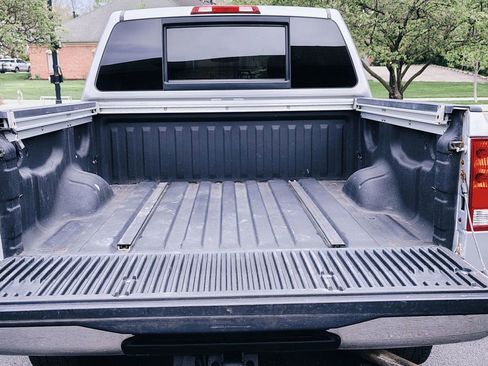 Used 2010 Nissan Titan XE image 12