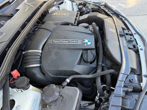 Used 2012 BMW 135i Convertible image 34