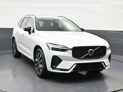 Certified 2024 Volvo XC60 B5 Core AWD/4WD image 7