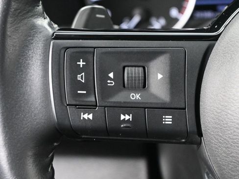 Used 2024 Nissan Pathfinder SL w/ SL Premium Package image 6