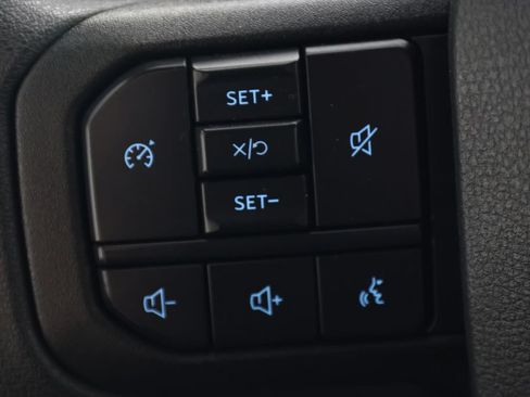 Used 2025 Ford F250 XLT w/ FX4 Off-Road Package AWD/4WD image 19