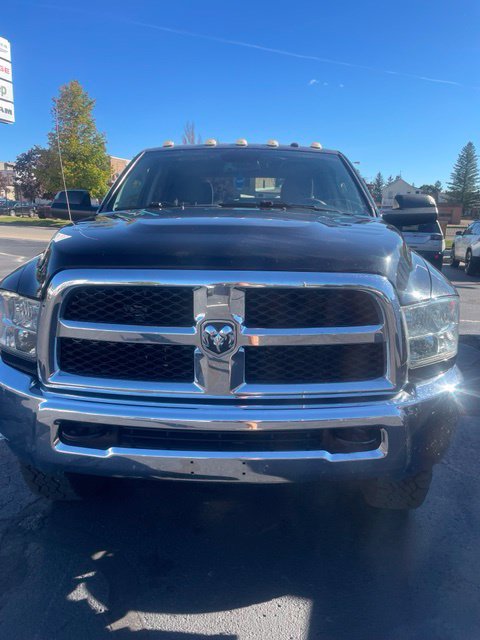 Used 2018 RAM 2500 Tradesman w/ Chrome Appearance Group AWD/4WD image 3