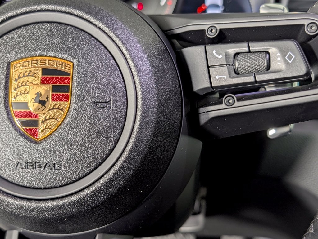 New 2026 Porsche Macan AWD/4WD image 38